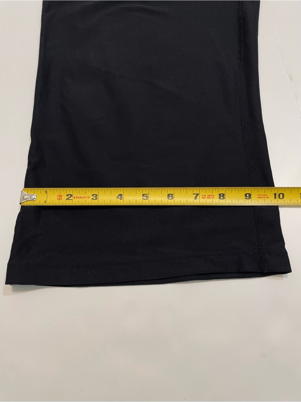 Nike Dry Fit Black Athletic Women’s Cropped Pants Green Waist Accents Size XL - Picture 4 of 10